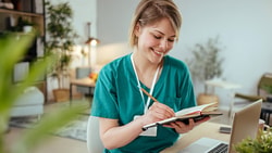 nurse preparing for oasis e1