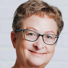 Beth Noyce, RN, BSJMC, HCS-C