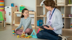 slp-talking-with-child-speech-therapy-techniques
